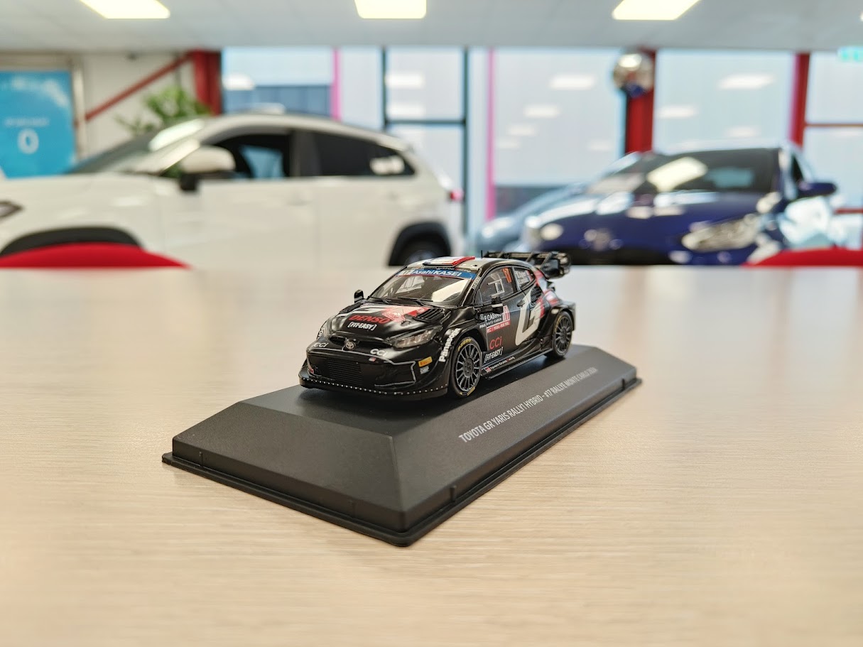 Toyota Yaris GR schaalmodel 1:43 WRC nr. 17