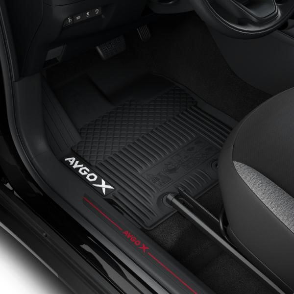 Mattenset Toyota Aygo X 2022 >