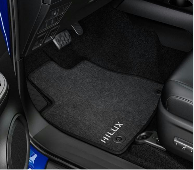 Mattenset Toyota Hilux 2015 DC >