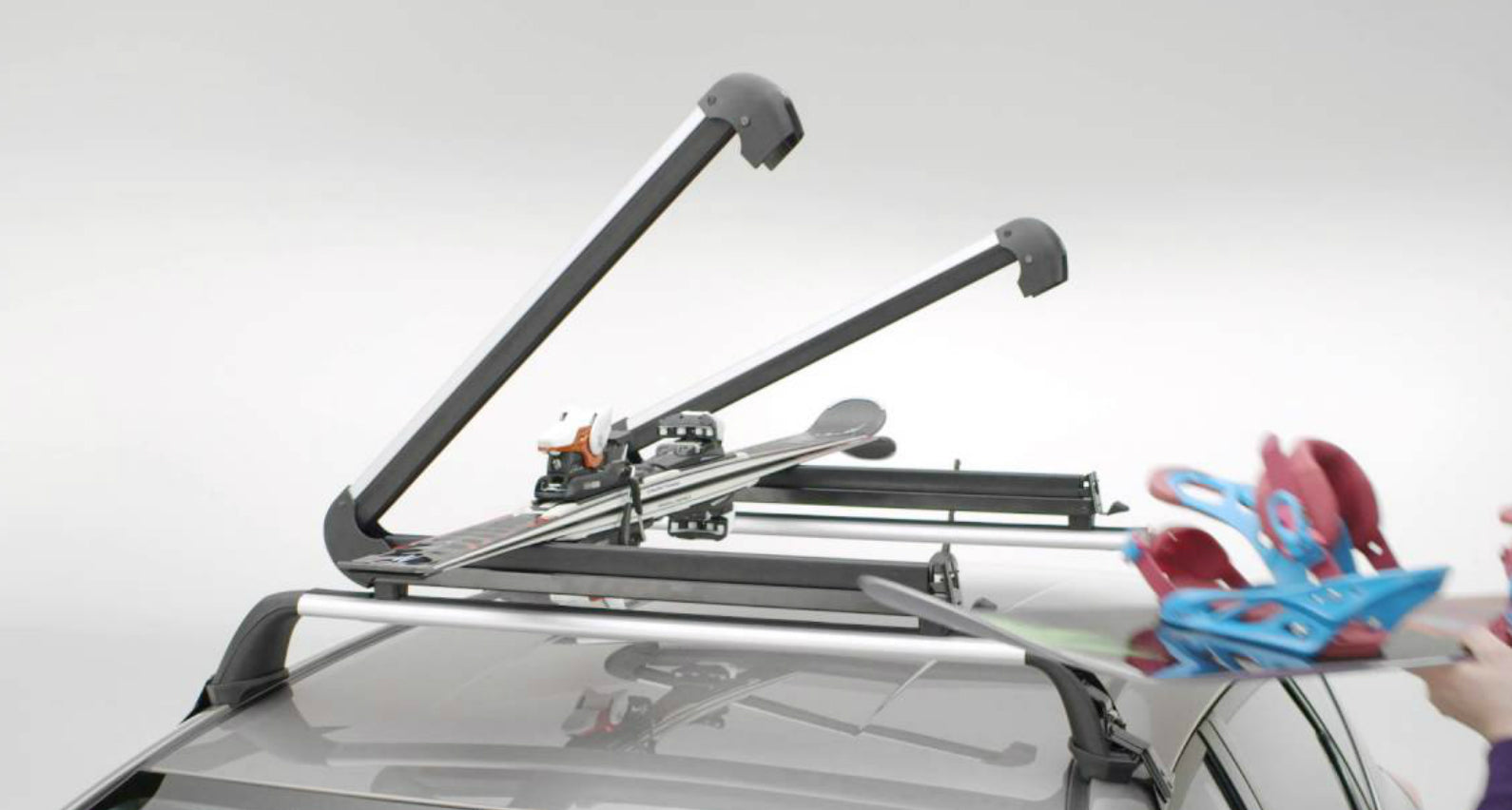 VDP Everest 3 Universele Skihouder Snowboardhouder Voor 3 Paar Ski's Of 2 Snowboards