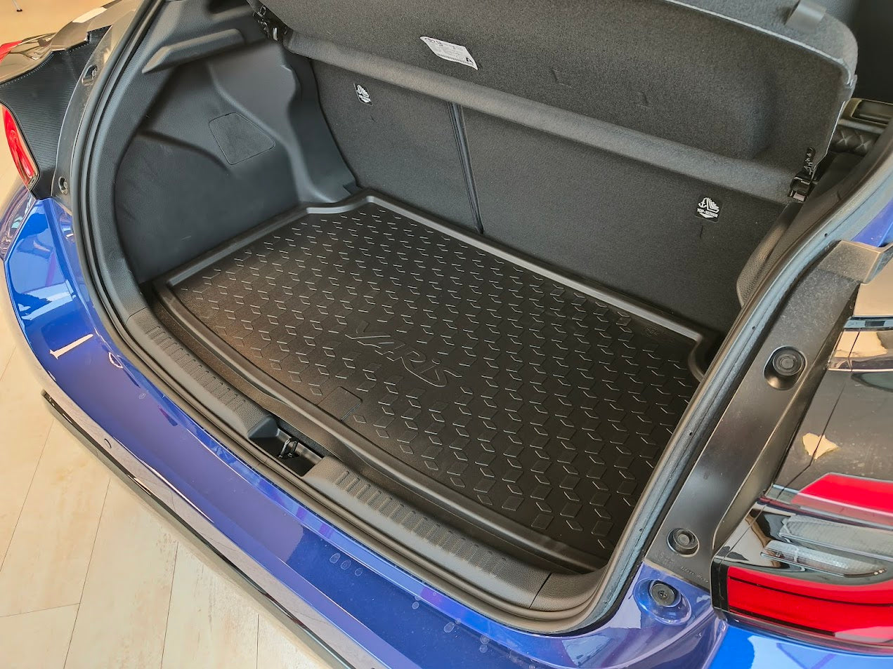Ladebodenschutz Kunststoff Toyota Yaris 2020 >