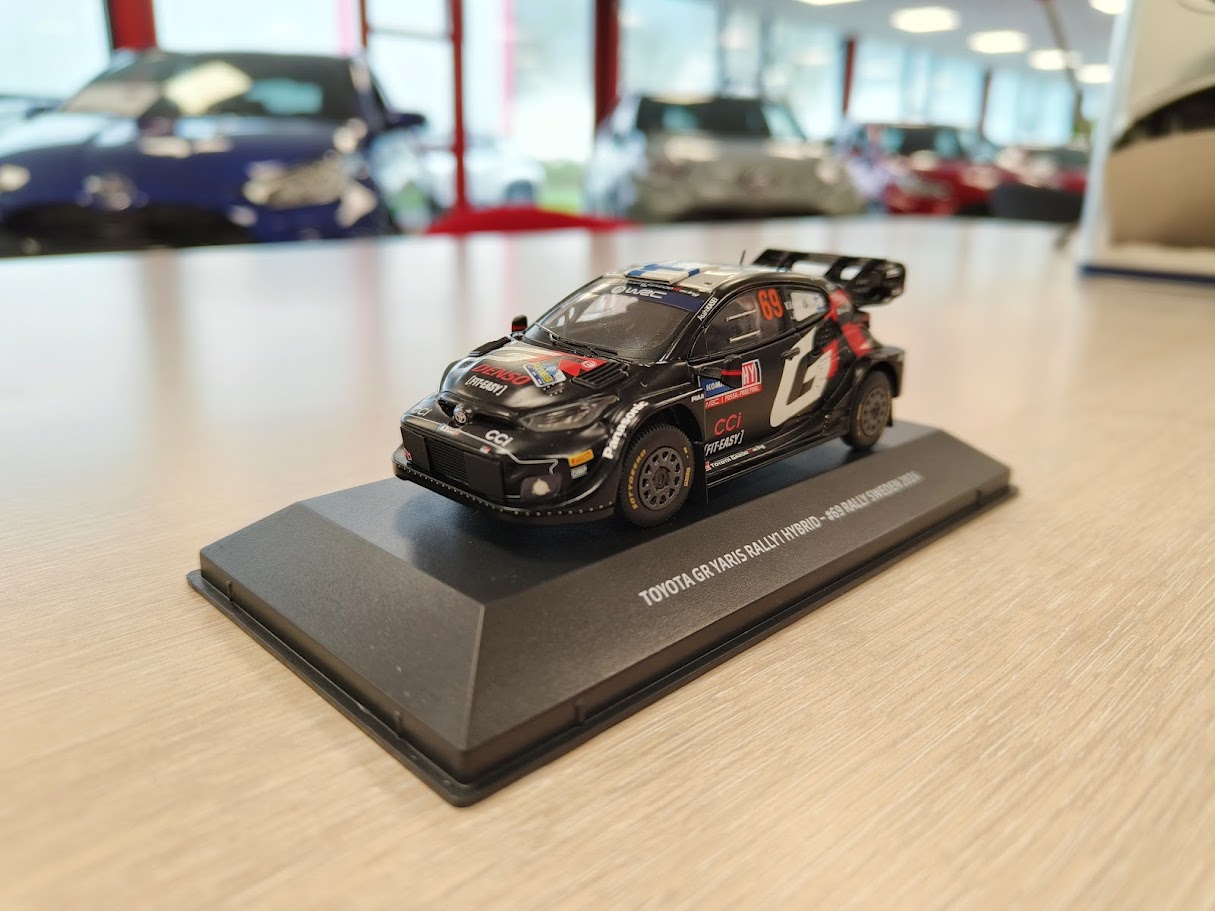 Toyota Yaris GR schaalmodel 1:43 WRC nr. 69
