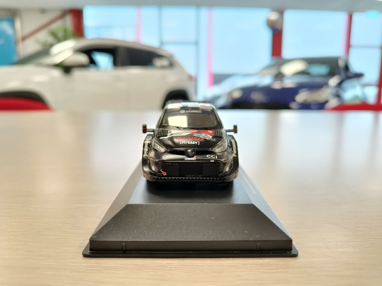 Toyota Yaris GR schaalmodel 1:43 WRC nr. 69