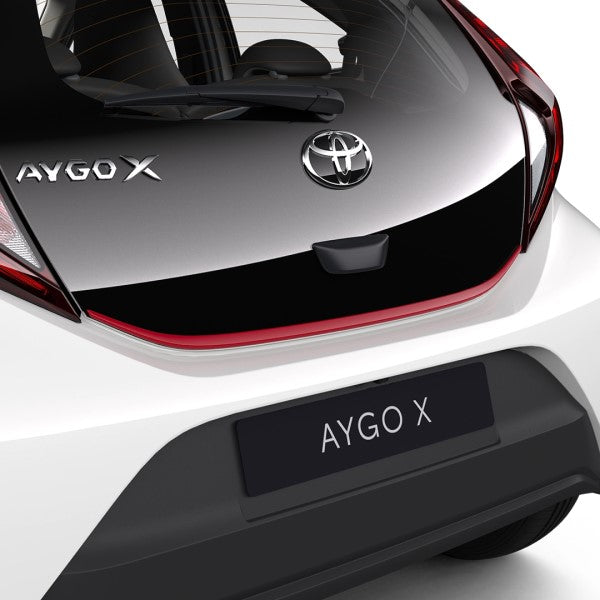 Rote Verzierung hinten Toyota Aygo X 2022 > – Toyota Shop