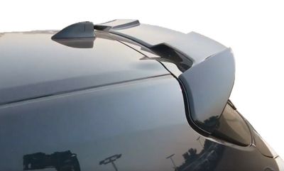 Dakspoiler Toyota Corolla Hatchback 2019 >